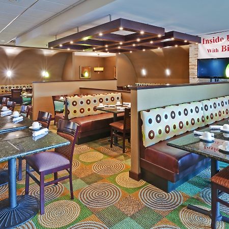 Holiday Inn Bloomington-University Area By Ihg Bagian luar foto