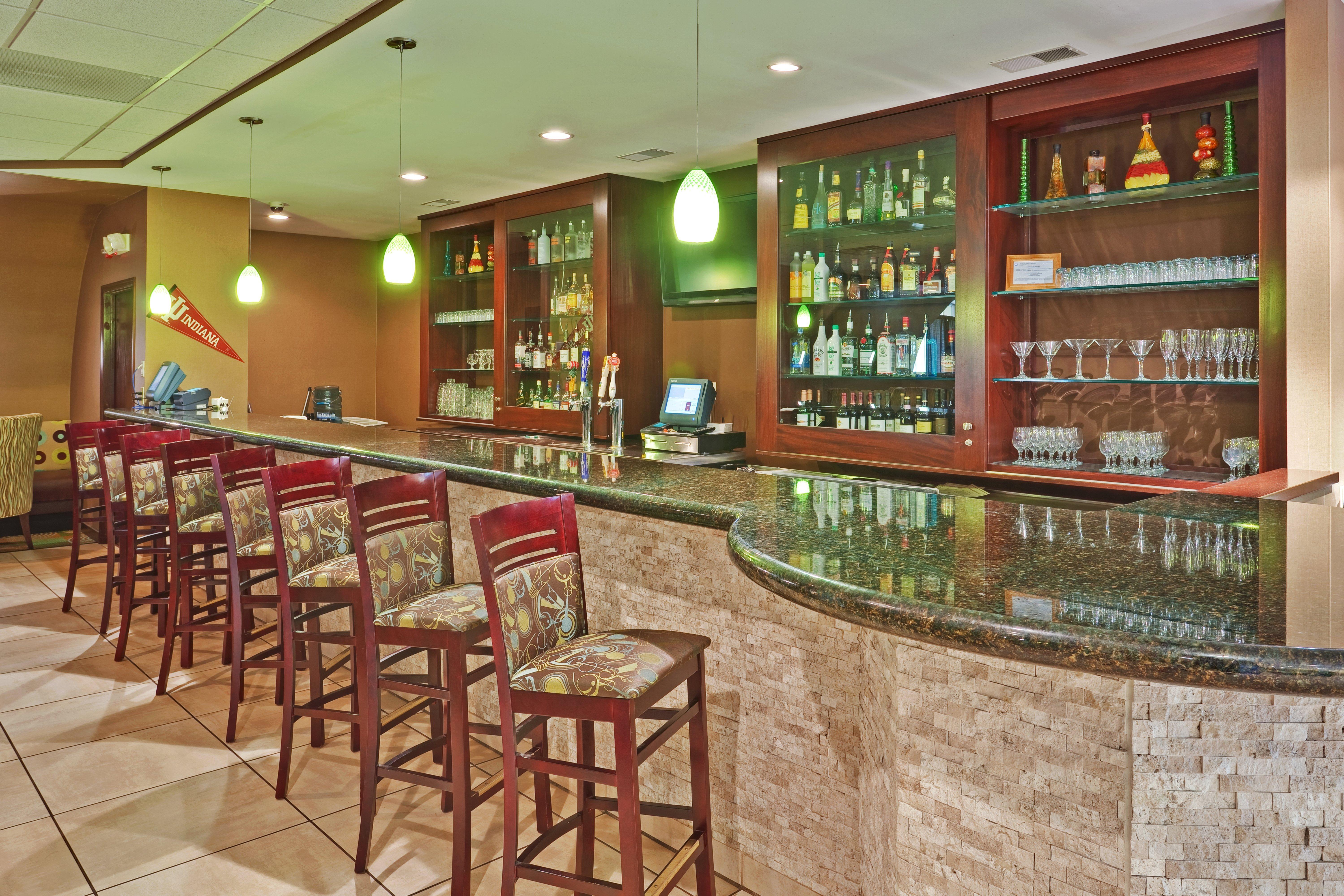 Holiday Inn Bloomington-University Area By Ihg Bagian luar foto