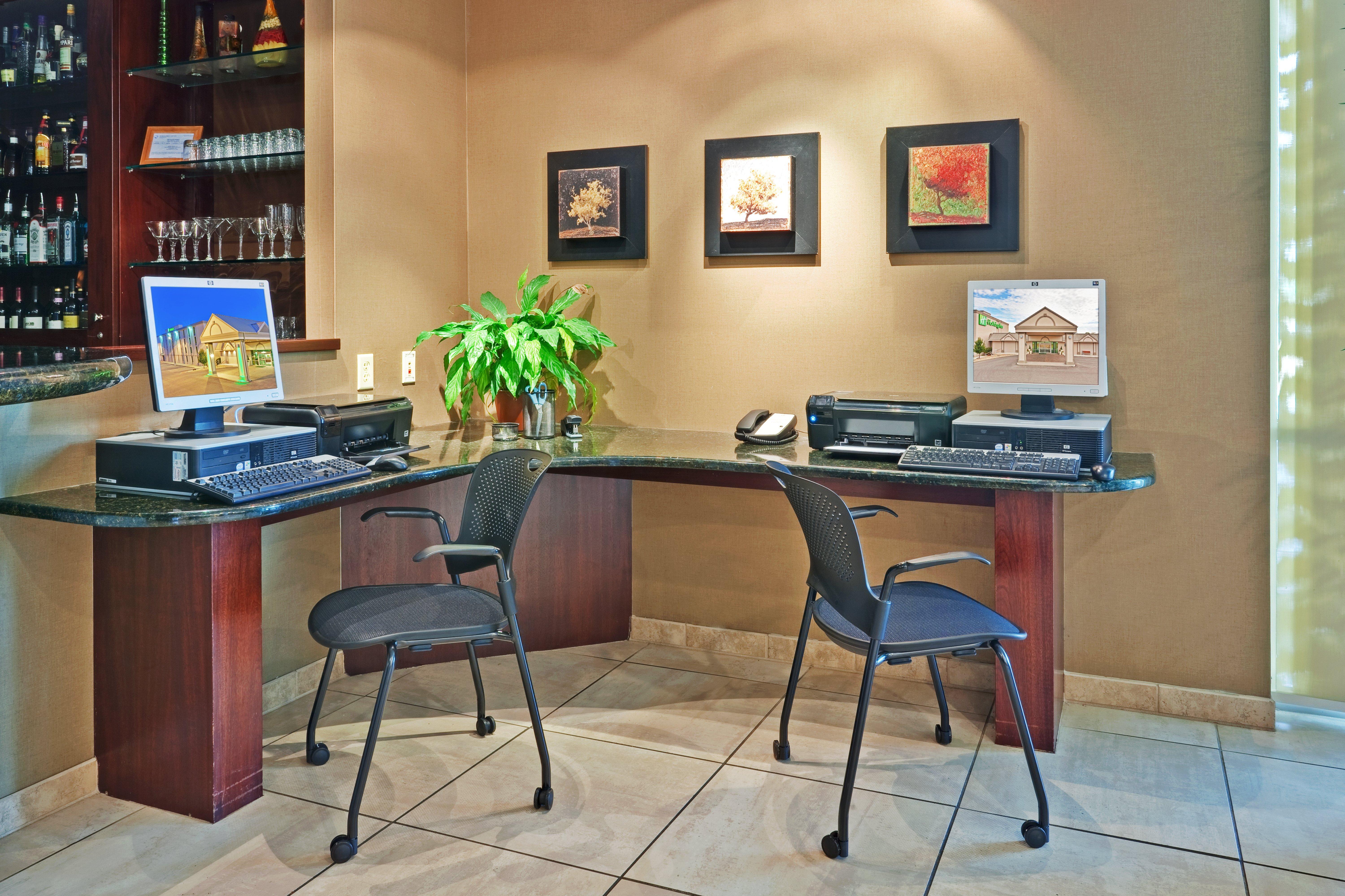 Holiday Inn Bloomington-University Area By Ihg Bagian luar foto