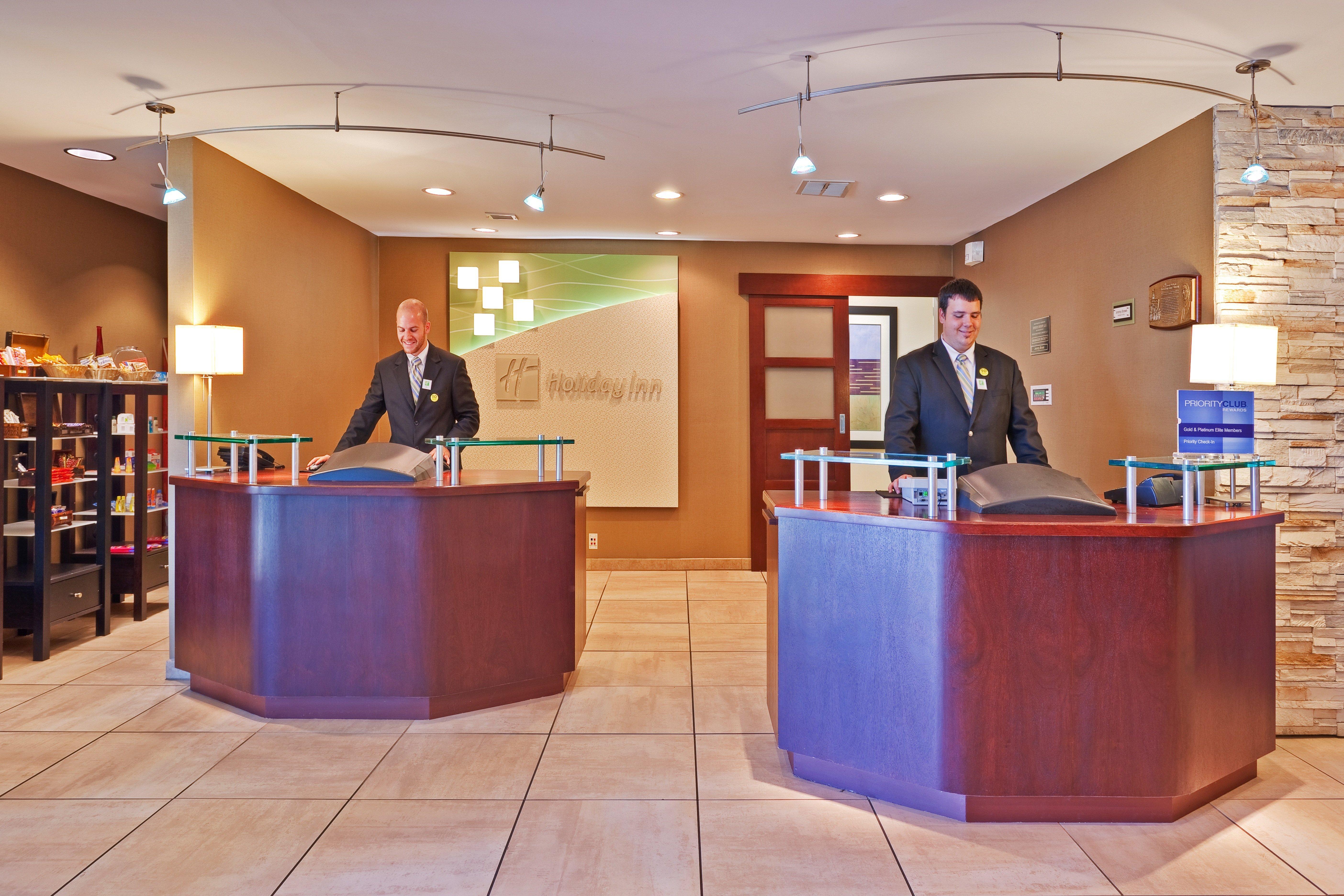 Holiday Inn Bloomington-University Area By Ihg Bagian luar foto