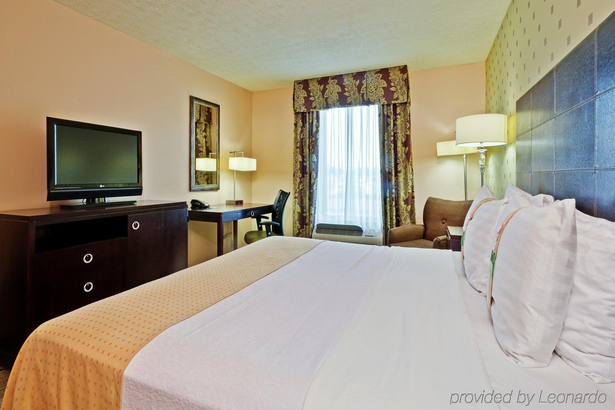 Holiday Inn Bloomington-University Area By Ihg Bagian luar foto