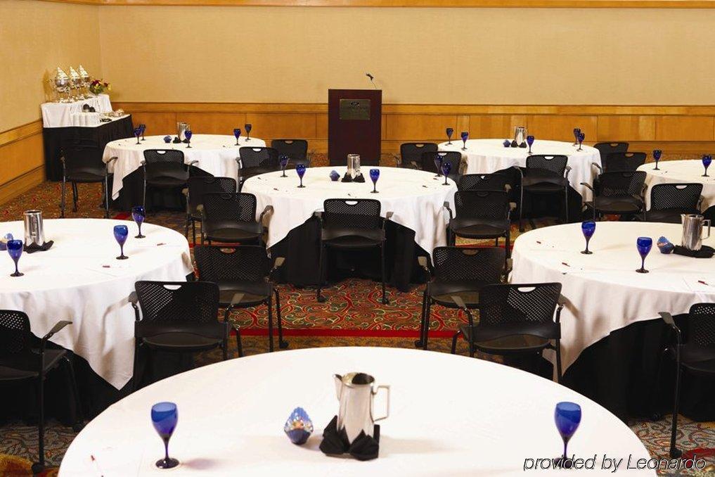 Holiday Inn Bloomington-University Area By Ihg Bagian luar foto