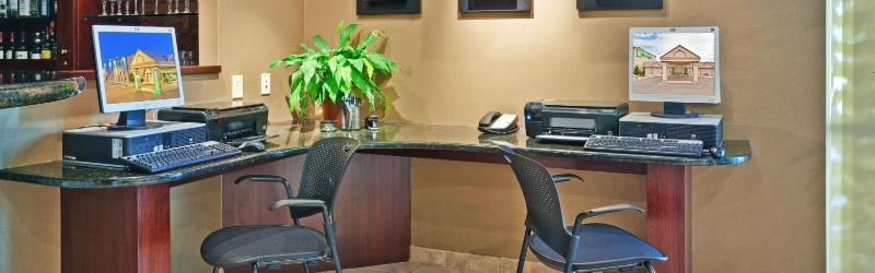 Holiday Inn Bloomington-University Area By Ihg Bagian luar foto