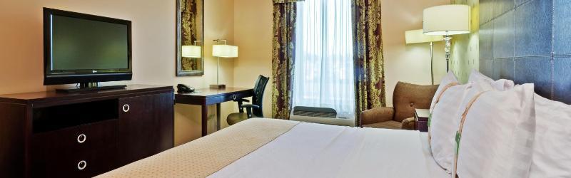 Holiday Inn Bloomington-University Area By Ihg Bagian luar foto