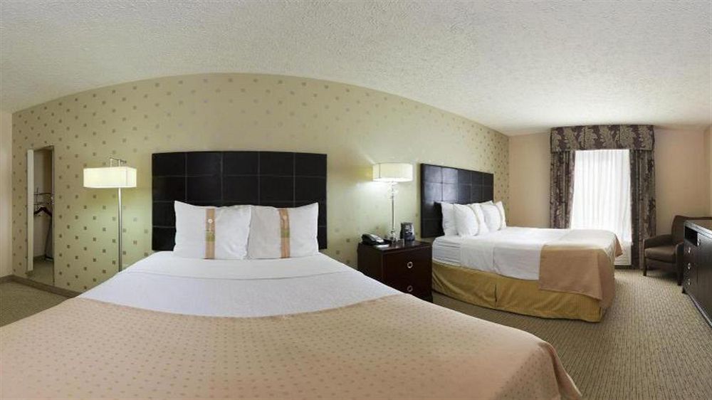 Holiday Inn Bloomington-University Area By Ihg Bagian luar foto