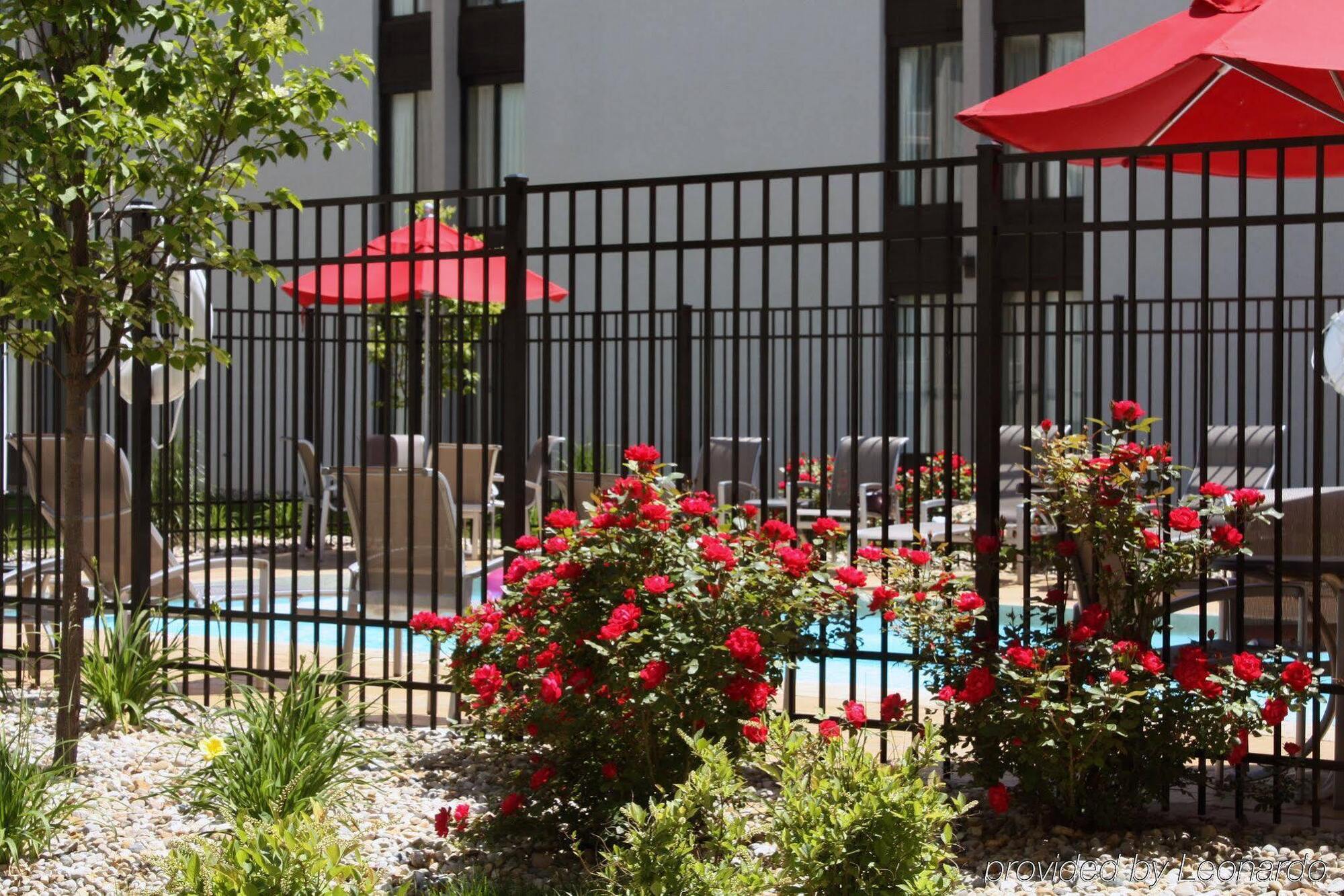 Holiday Inn Bloomington-University Area By Ihg Bagian luar foto